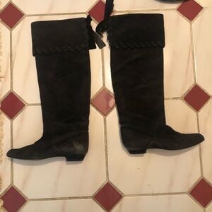 Elegant Black Knee-High Women's Boots